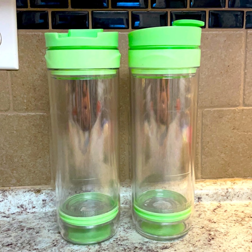 Two brand new David’s ice tea cups